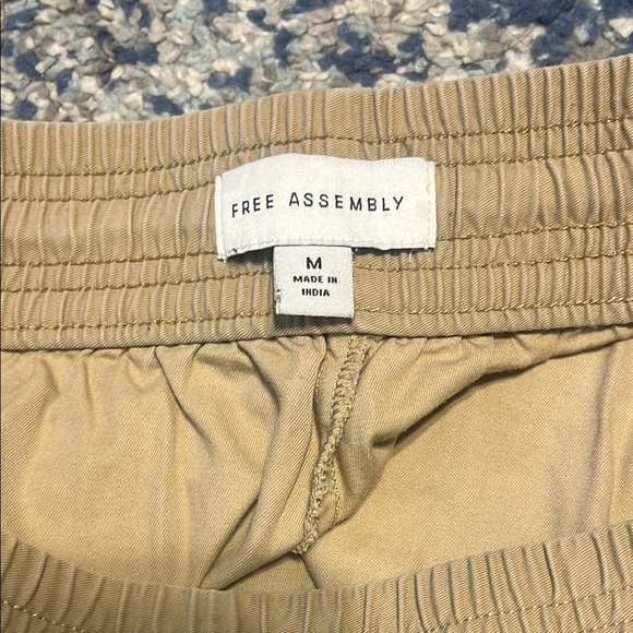 Free Assembly Khaki Drawstring Shorts - Size M - Picture 3 of 3
